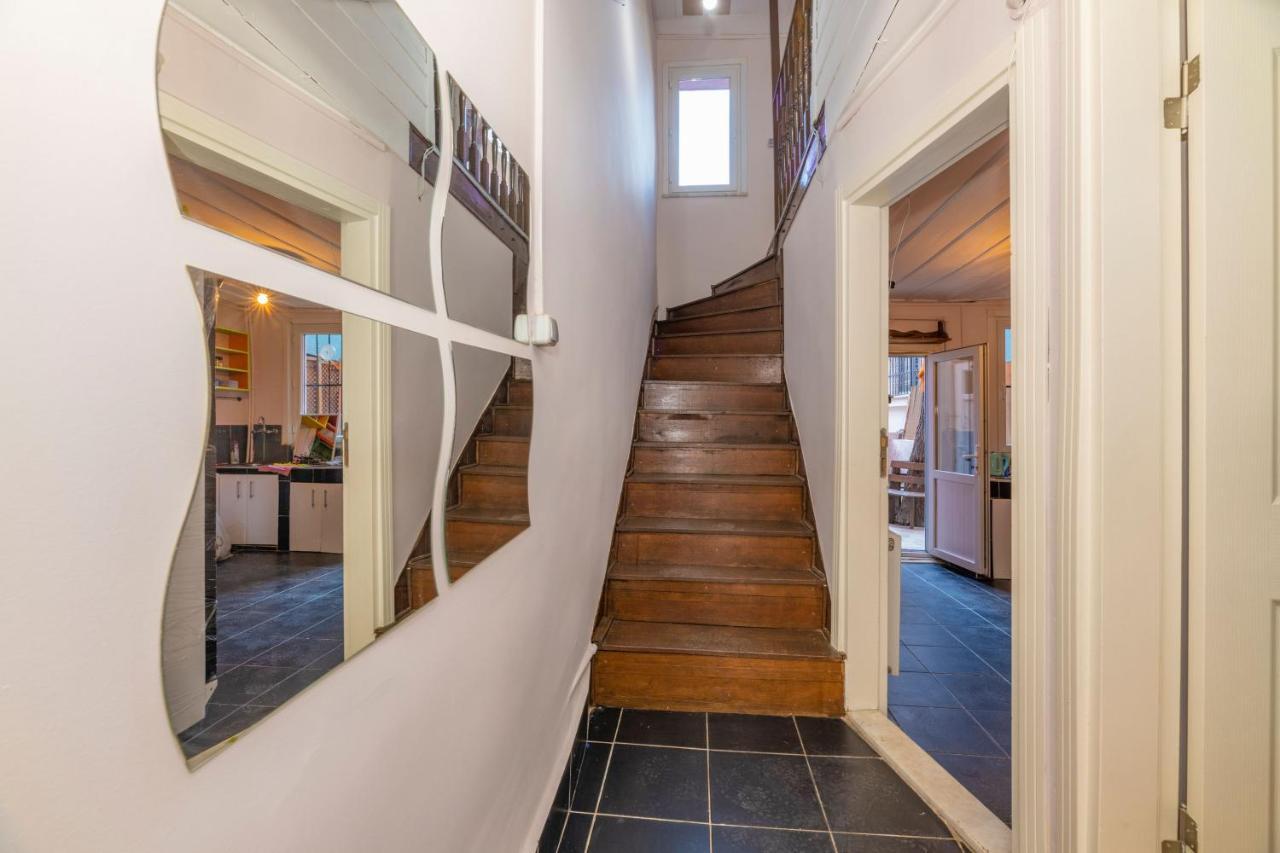 Taksim Wooden House Hostel 이스탄불 외부 사진