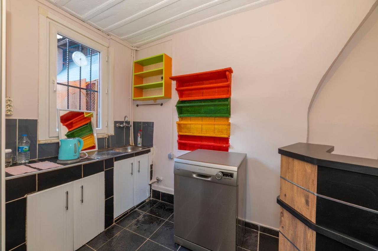 Taksim Wooden House Hostel 이스탄불 외부 사진