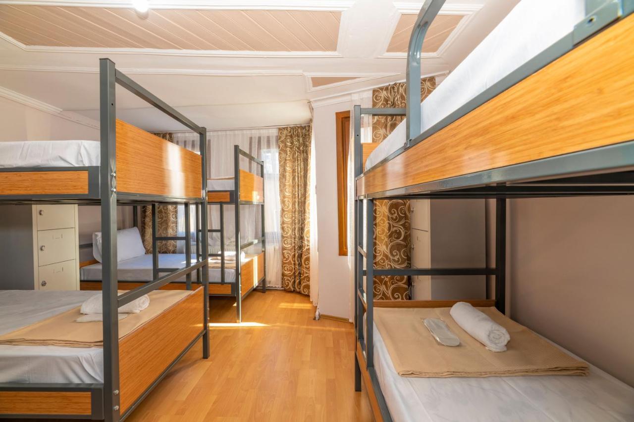 Taksim Wooden House Hostel 이스탄불 외부 사진