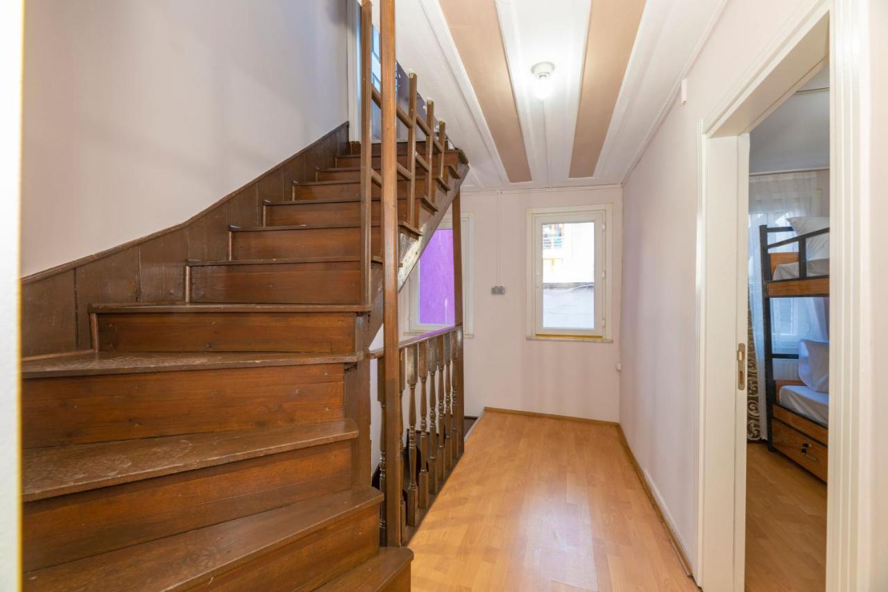 Taksim Wooden House Hostel 이스탄불 외부 사진